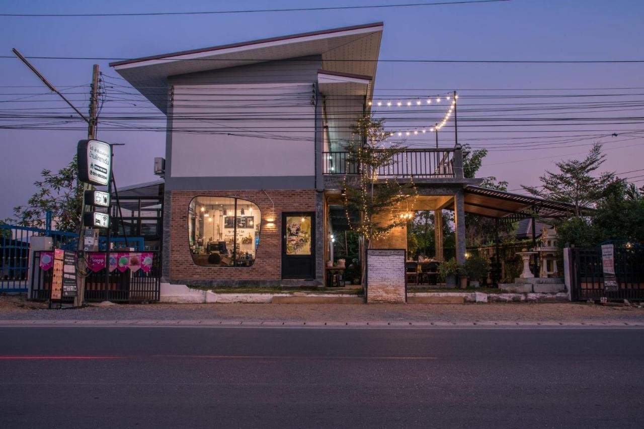 Ostello Yoji House And Cafe Ban Wiang Esterno foto